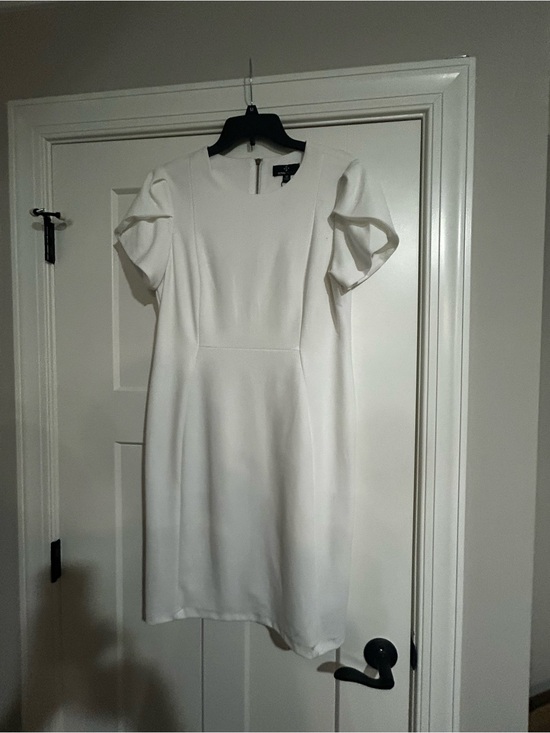 Ronni Nicole Dresses & Skirts - Ronni Nicole White Puff-Sleeve Mini Dress